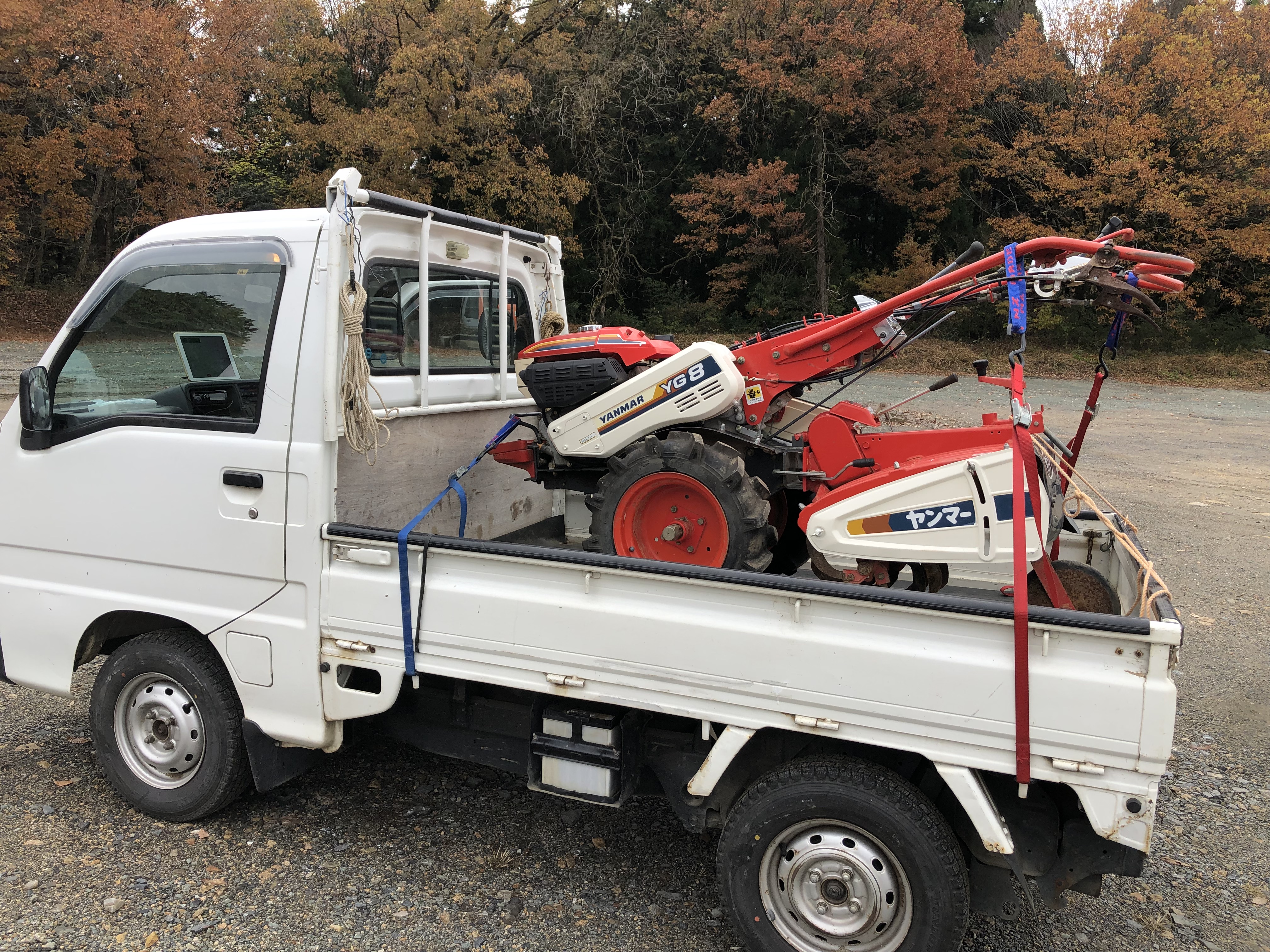 V*t様 耕運機　イセキ　運搬車　ヤンマー　二台 V*t様 耕運機 イセキ 運搬車 ヤンマー 二台 - メルカリ